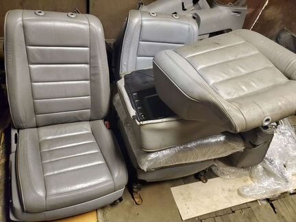 Серый салон Touareg 1