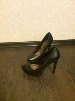 Чёрные туфли (новые )