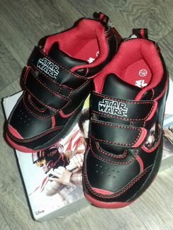 Кроссовки с подсветкой