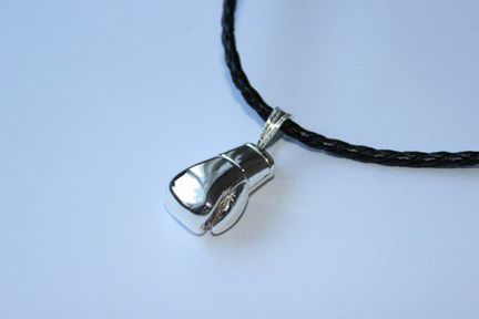 Кулон (сувенир) боксерская перчатка серебряная