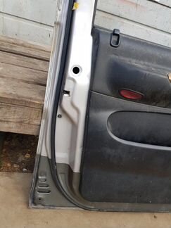 Дверь передняя левая Hyundai Starex H1 1997-2007