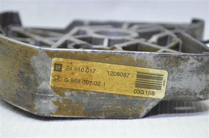 Кронштейн блока Изитроник Opel Astra H